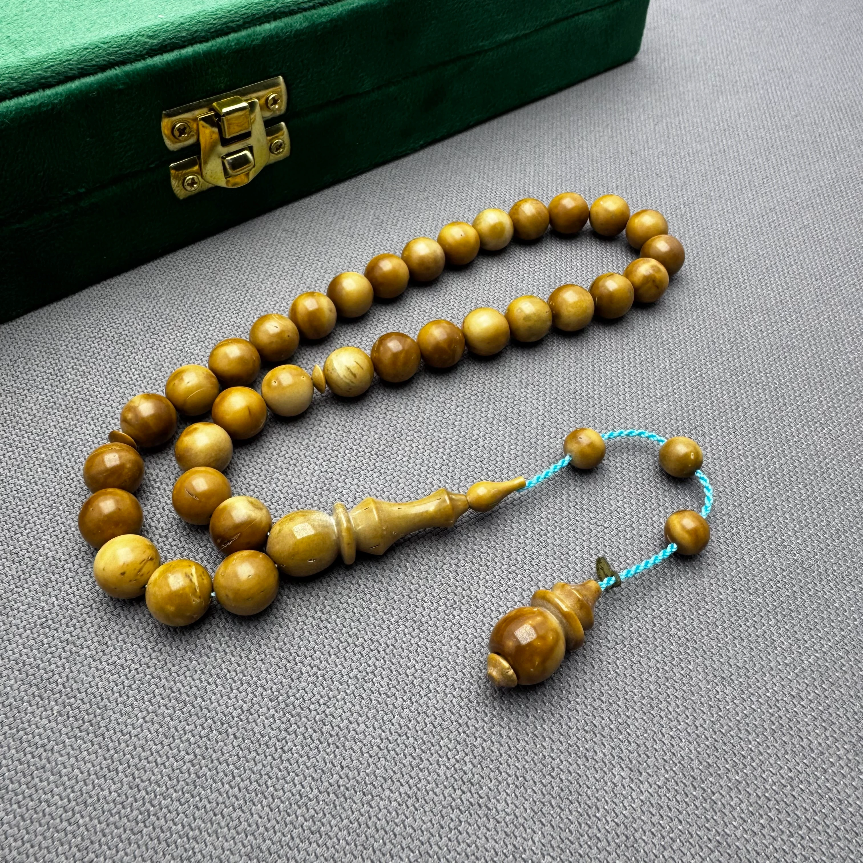 Dalgıç Usta İşçilikli Sistemli Püskül Küre Kesim Kuka Tespih